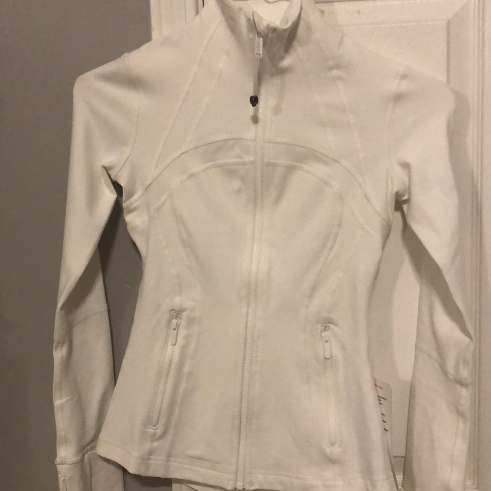 lululemon size 2 define jacket (white)